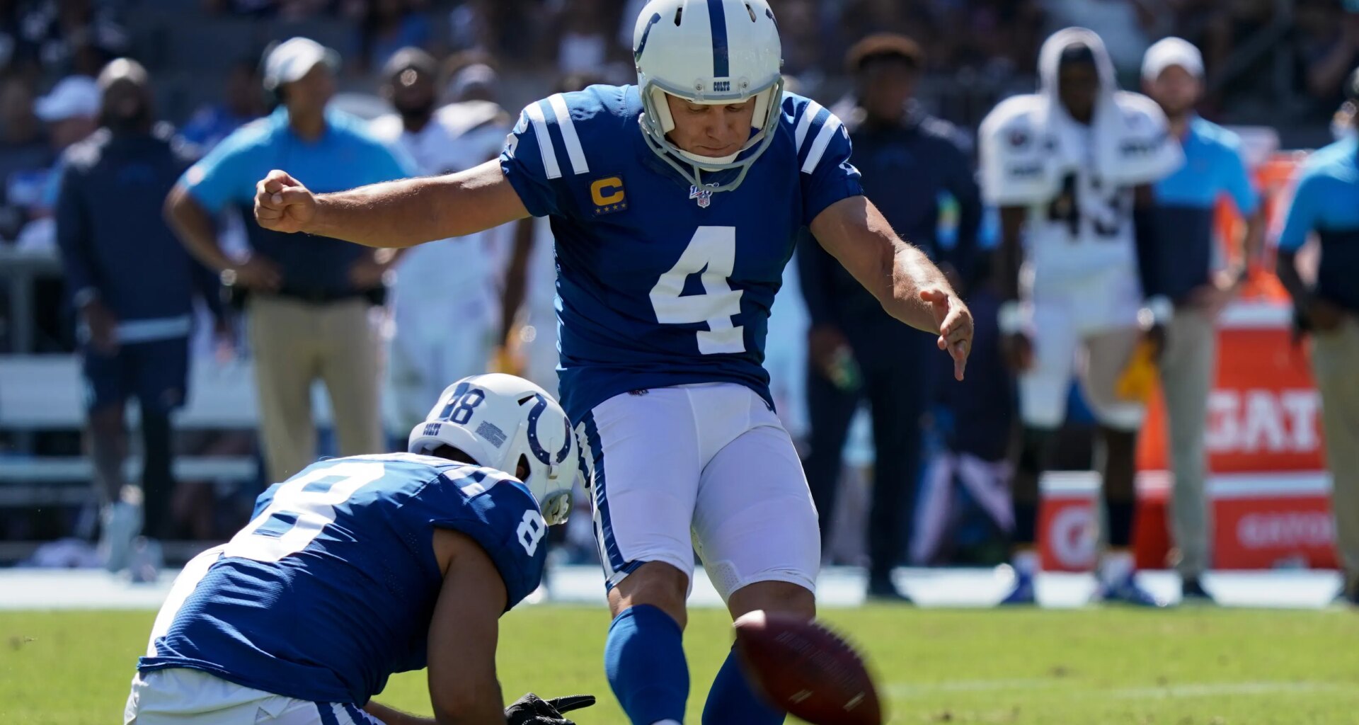 NFL world reacts to Adam Vinatieri getting in