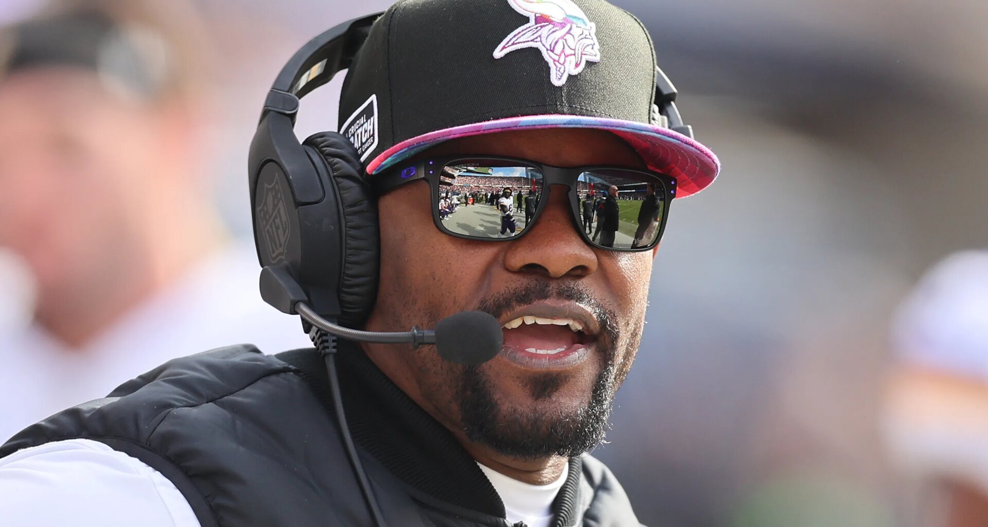 Brian Flores lawsuit can proceed in open court