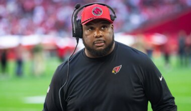 Arizona Cardinals bringing back assistant OL coach Chris Cook