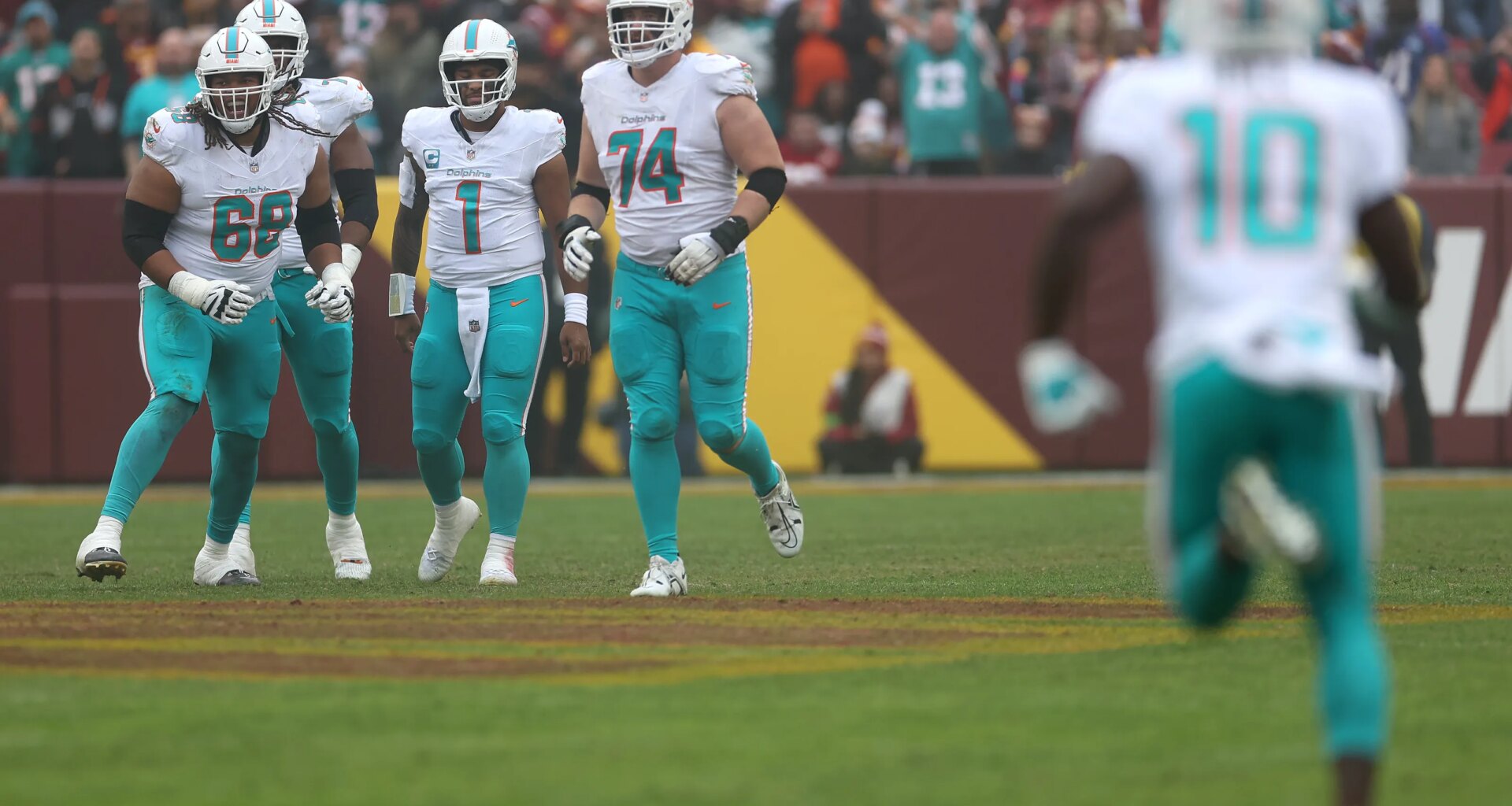 Is Panthers G Robert Hunt already trying to recruit pair of star free agents?