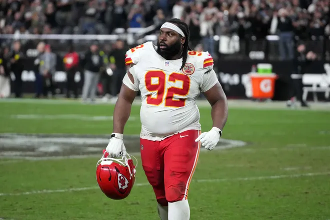 Jan 4, 2026; Paradise, Nevada, USA; Kansas City Chiefs defensive tackle Derrick Nnadi (92) during the game against the Las Vegas Raiders in the second half at Allegiant Stadium. Mandatory Credit: Kirby Lee-Imagn Images