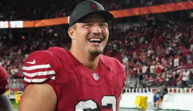 OL Nick Zakelj signs one-year contract extension