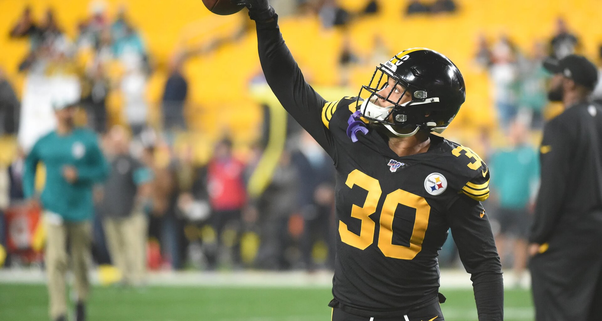 Ex-Steelers RB James Conner named Cardinals' top roster cut candidate