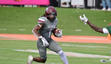 Jaguars reportedly met with RB Chris Mosley