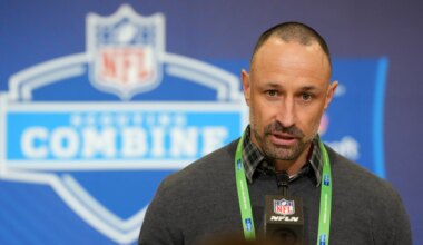 Dolphins GM gives some insight into how he evaluates offensive linemen