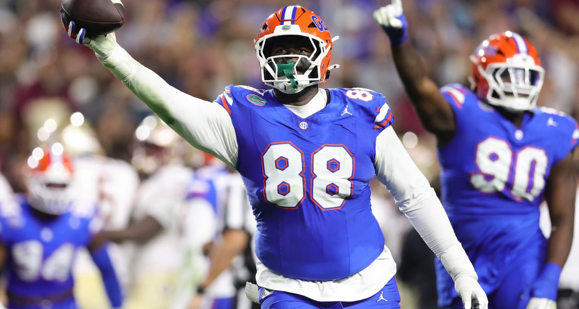 Ravens met with Florida defensive tackle Caleb Banks