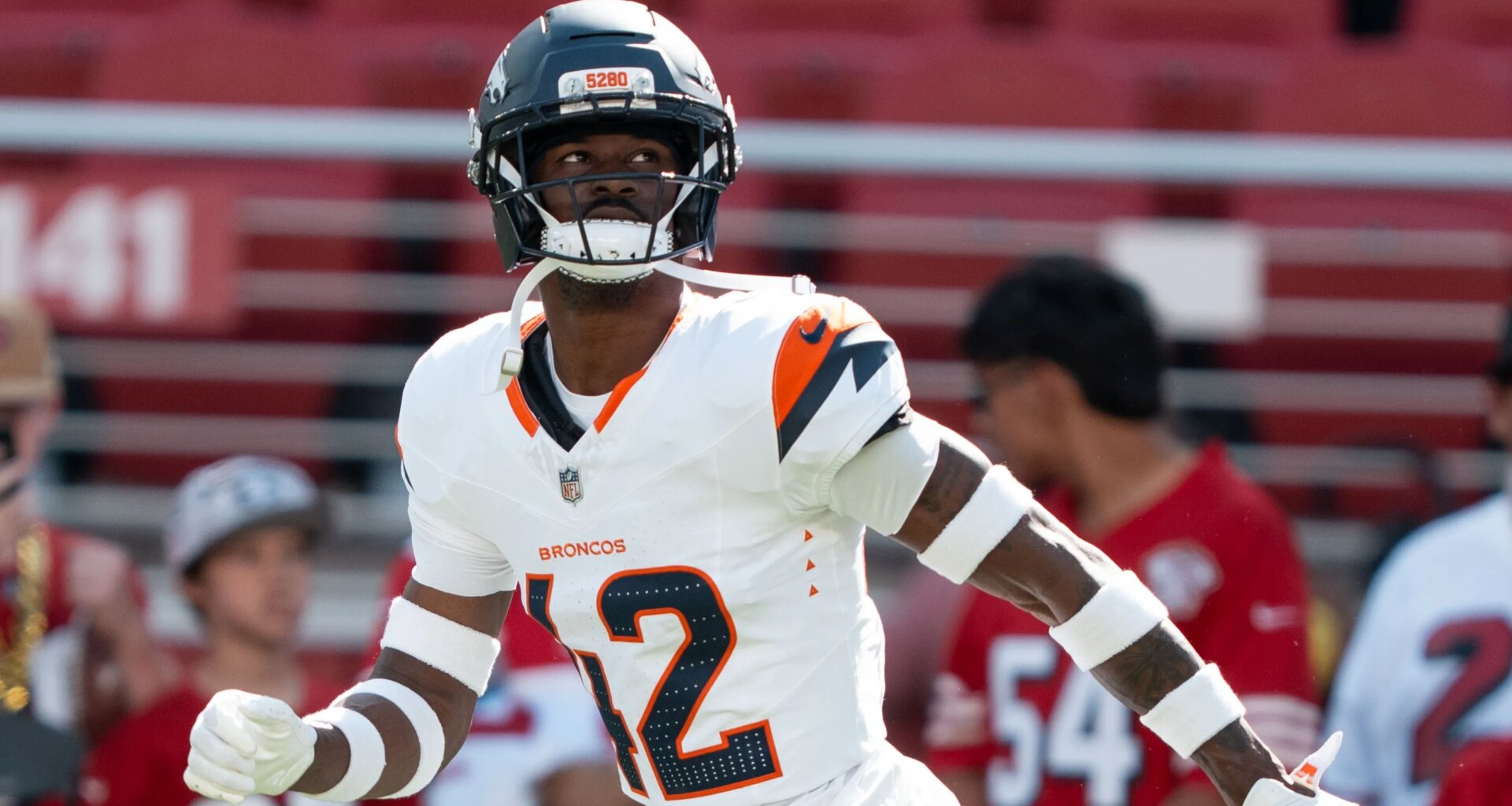 Bills sign ex-Broncos safety to 3-year contract