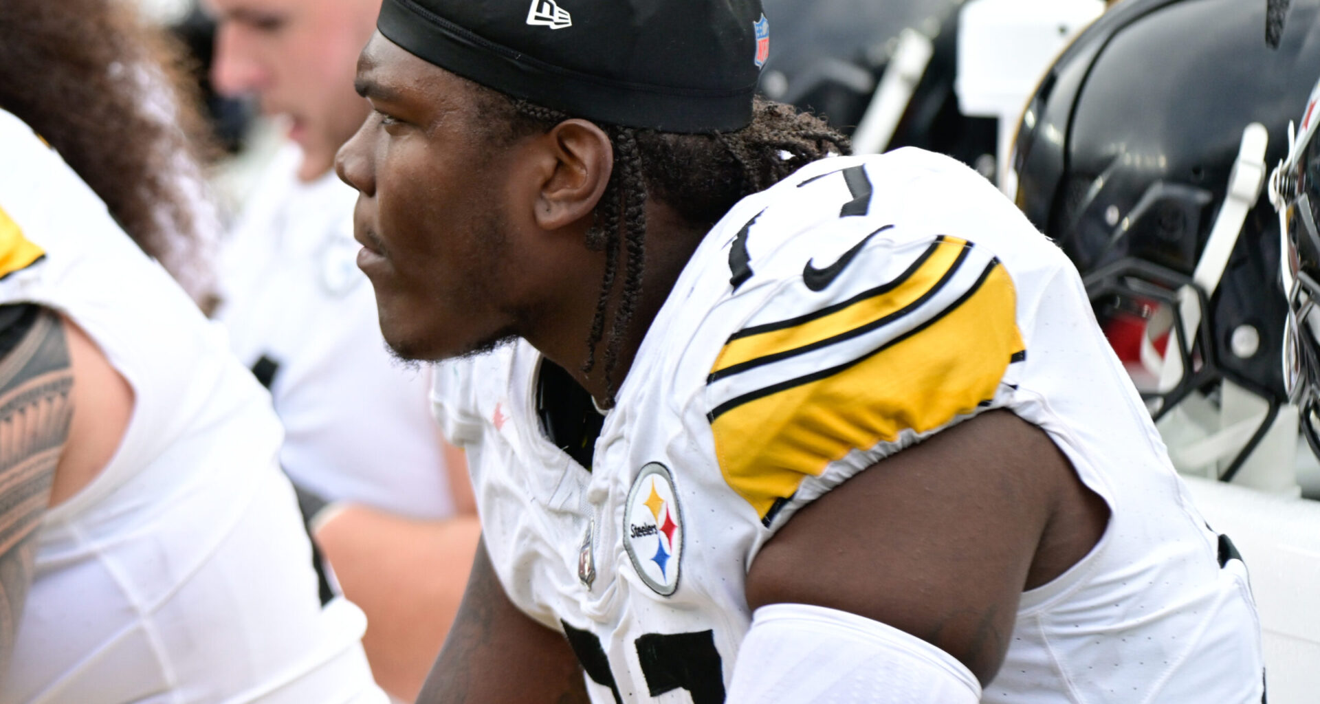 Ex-Steelers OL Predicts Former First-Round Pick Has Lost Starting Job