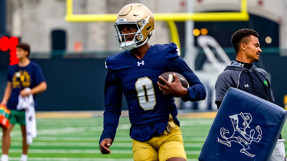 Notre Dame wide receiver Malachi FieldsAngela Driskell&comma; Irish Breakdown