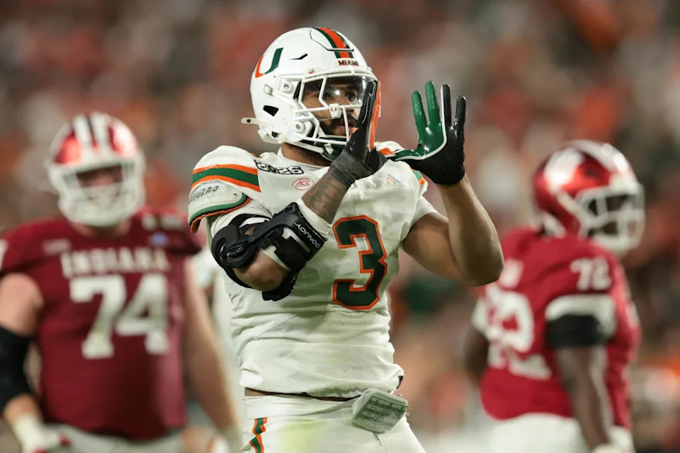 Miami Hurricanes defensive lineman Akheem Mesidor (3) celebrates after a sack.Sam Navarro-Imagn Images