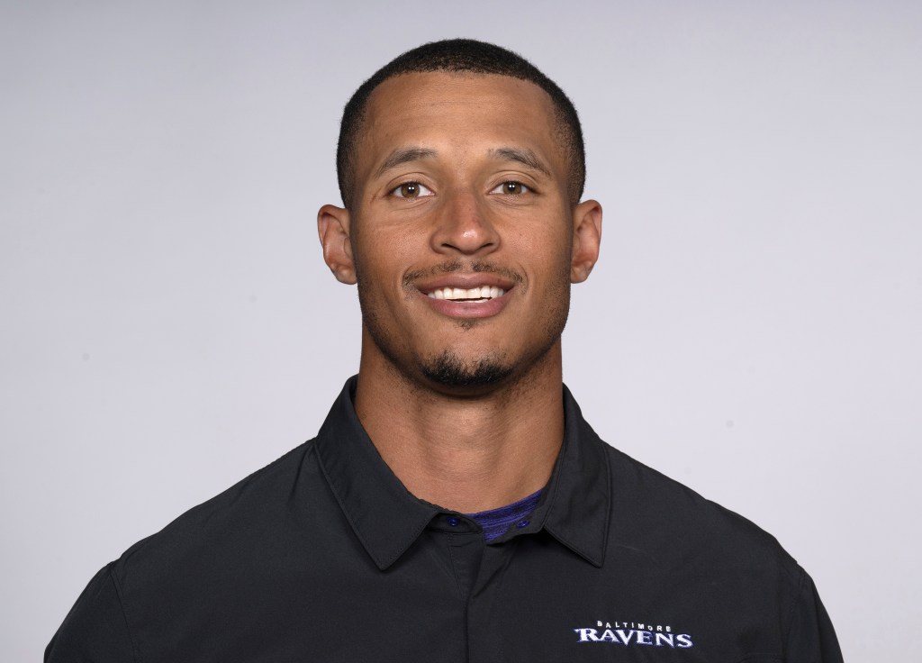 Matt Robinson leaves Harbaugh's Giants staff for Raiders secondary job