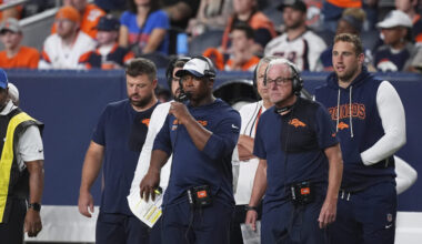 Broncos set to hire Doug Belk as defensive backs coach, source says
