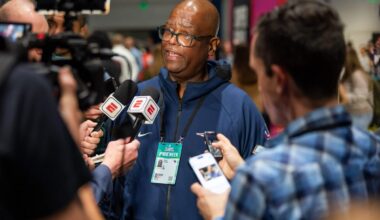 Patriots moving Terrell Williams to new role; Zak Kuhr could be promoted to DC: Source