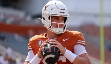 Texas' Arch Manning skipped in top five of latest QB ranking image