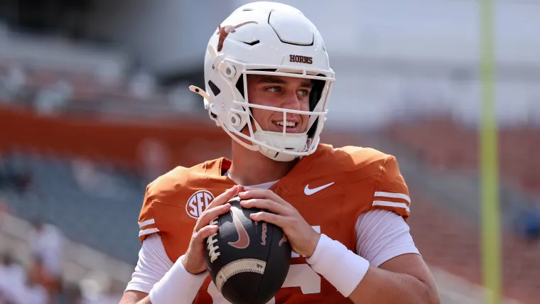 Texas' Arch Manning skipped in top five of latest QB ranking image
