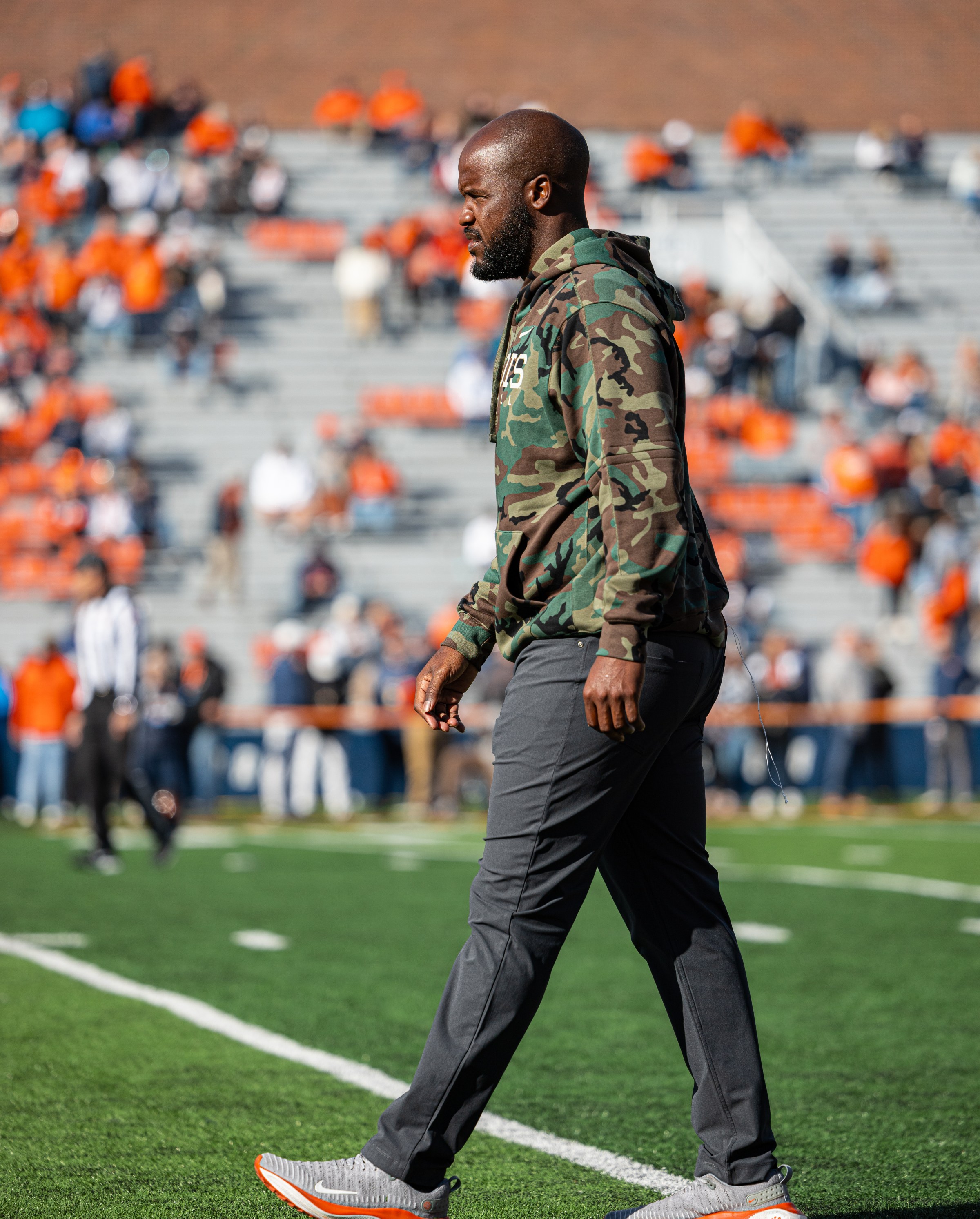 Illini coach Archie McDaniel