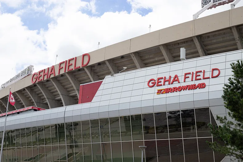 Wyandotte Co OKs up to $450M in sales taxes for Chiefs stadium