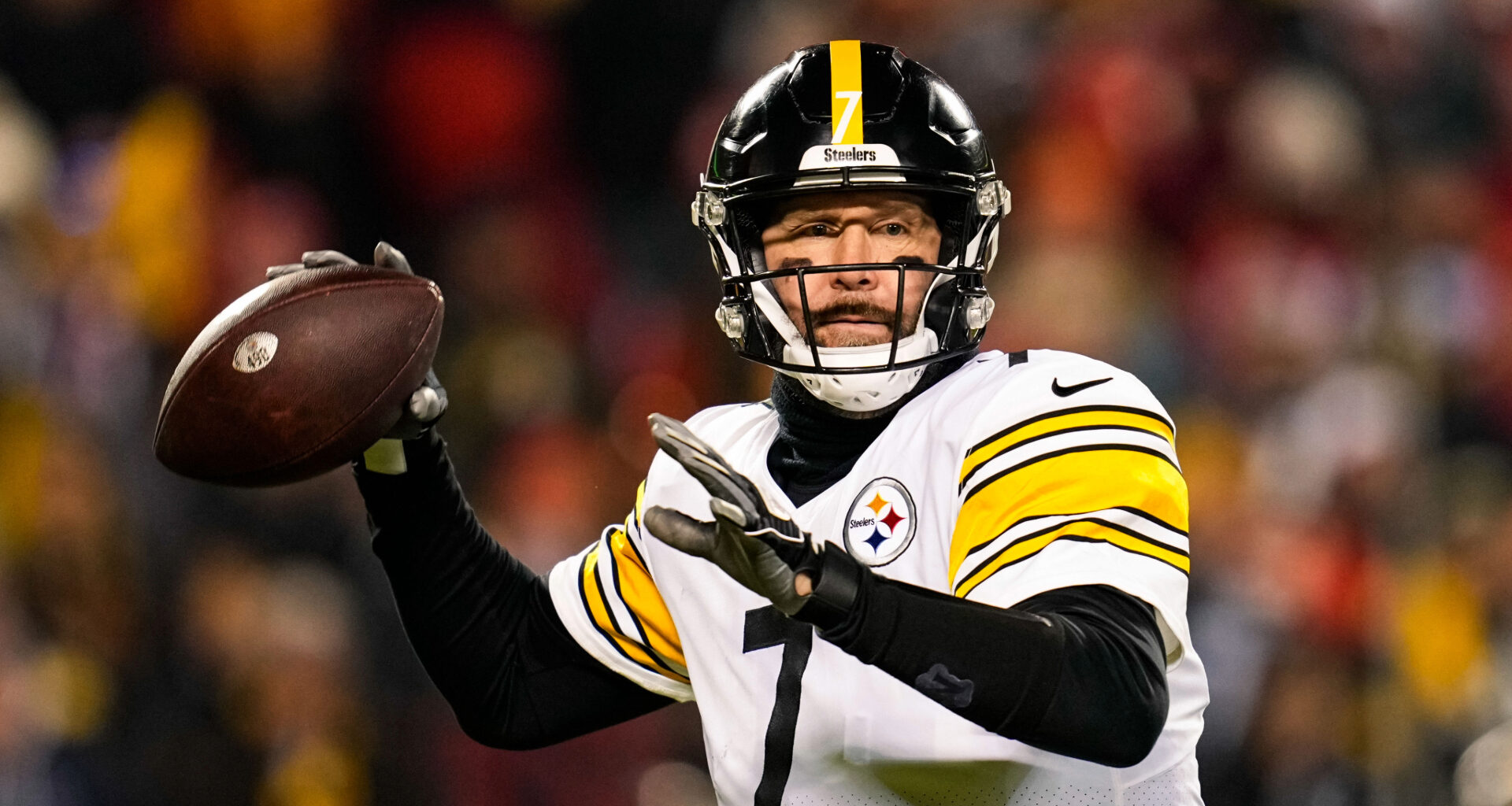 Steelers Legend Defends Ben Roethlisberger In Public Feud With Former Teammate