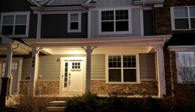 Former Chicago Bears player Khalil Herbert sells home