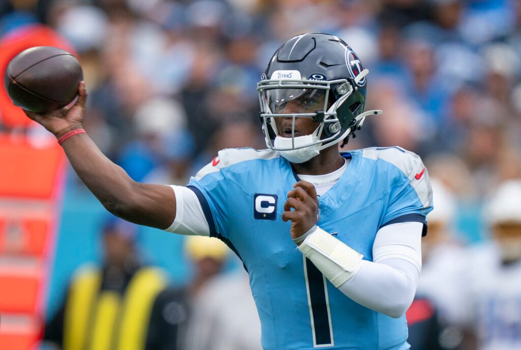 Raiders, Titans Expected To Pursue WR Addition In Free Agency