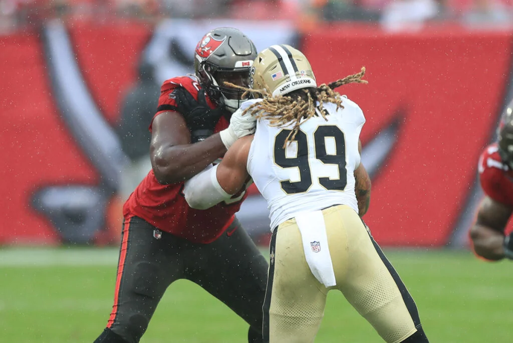 Bucs Lt Ben Chukwuma And Saints De Chase Young