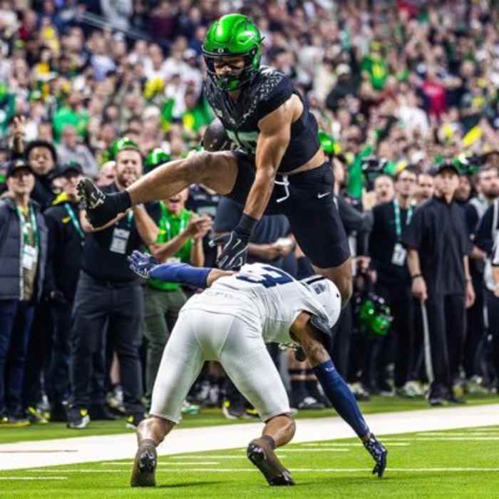 Why Oregon tight end Kenyon Sadiq intrigues NFL teams, has ‘super chill’ meeting with Texans