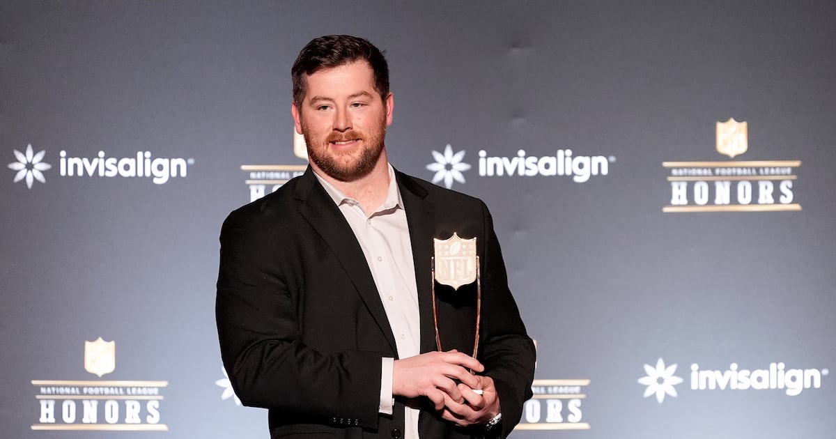 Alter grad Joe Thuney named NFL’s Protector of the Year