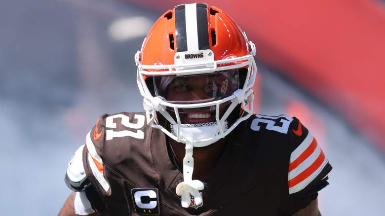 Denzel Ward #21 of the Cleveland Browns