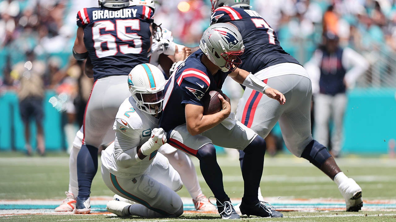 Dolphins release 2 notable players at Patriots positions of need - 98.5 The Sports Hub