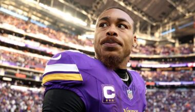 Vikings Warned Strongly Against Adding Tyreek Hill in Free Agency