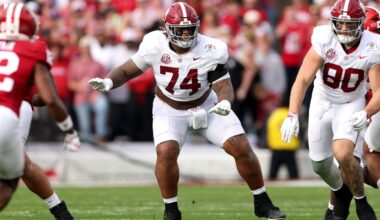 Patriots NFL mock draft: Could New England address the offensive line in Round 1?