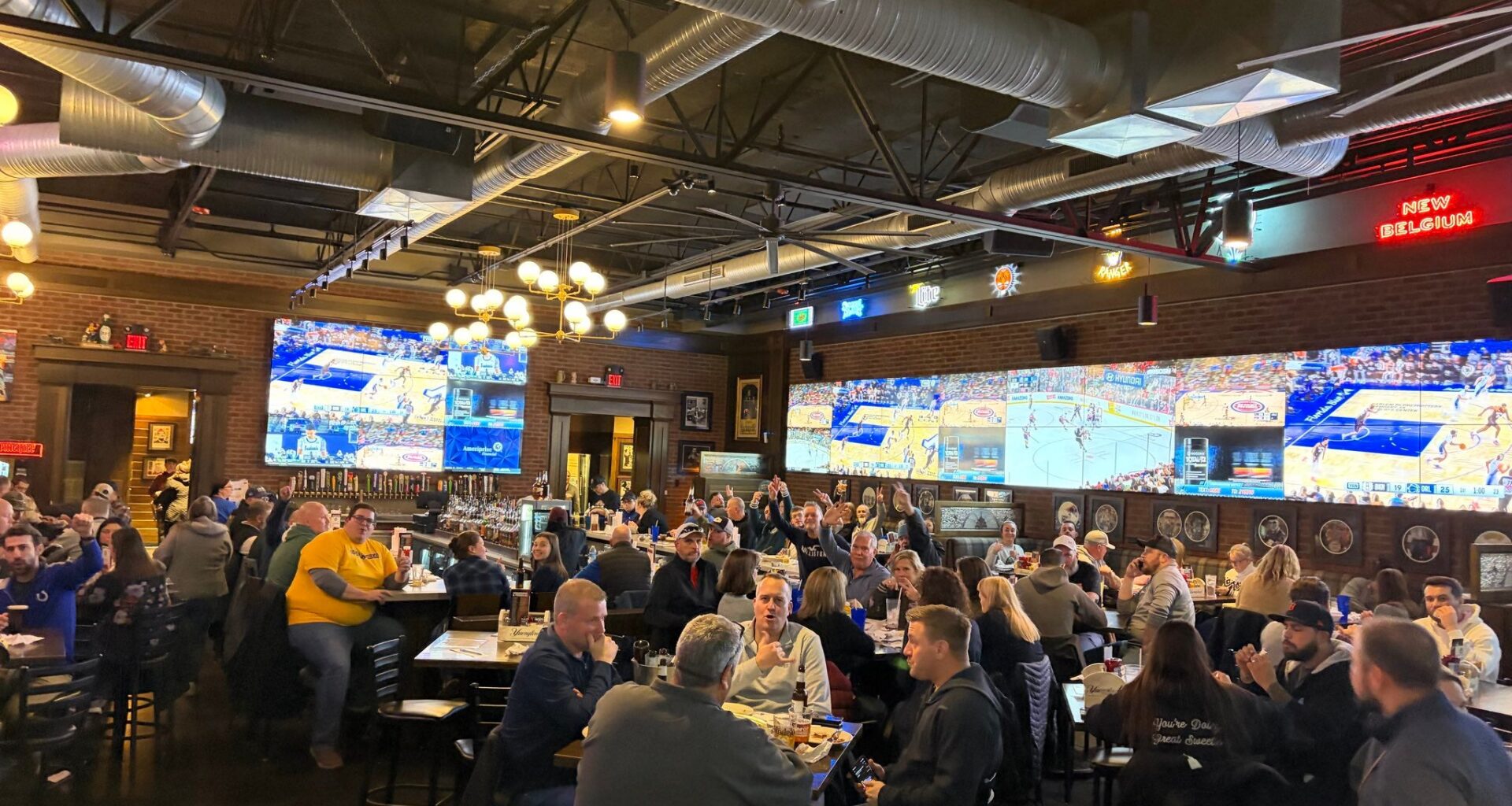 Matt Taylor hosts Indiana sports trivia nights - Indianapolis News | Indiana Weather | Indiana Traffic
