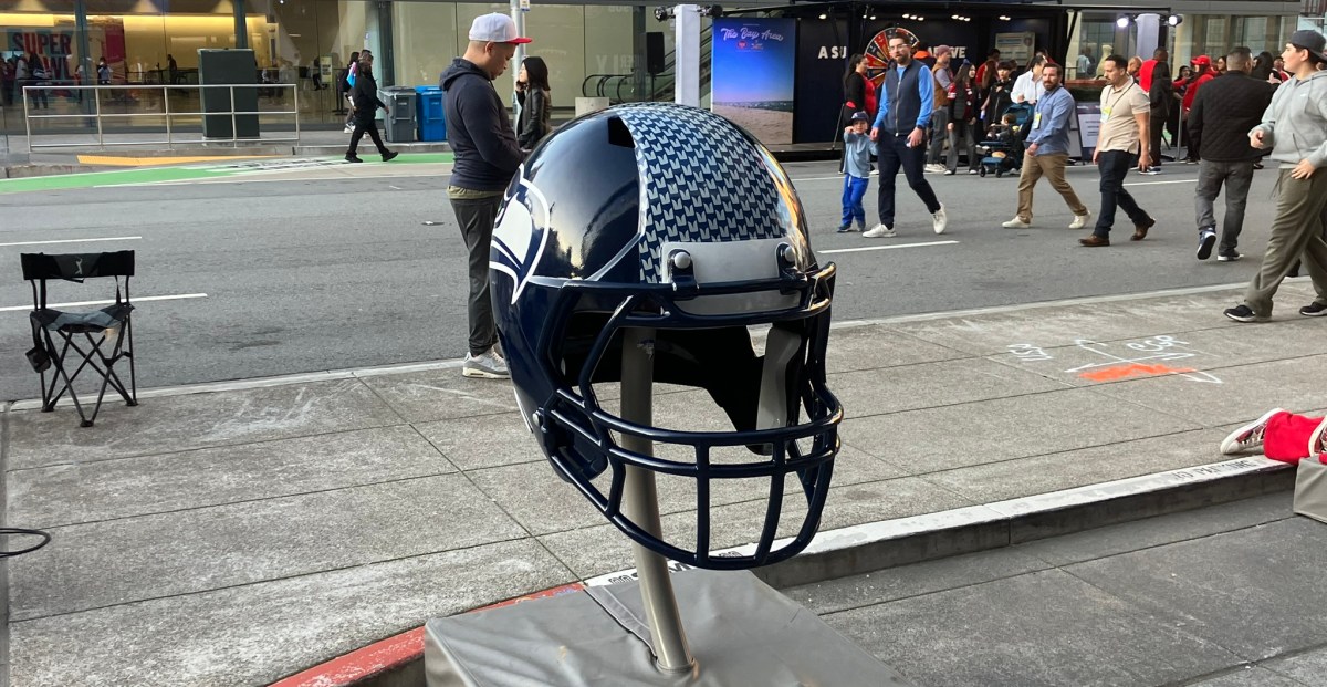 Inside covering Seahawks Super Bowl week, part 2: The only Seahawks bar in San Francisco