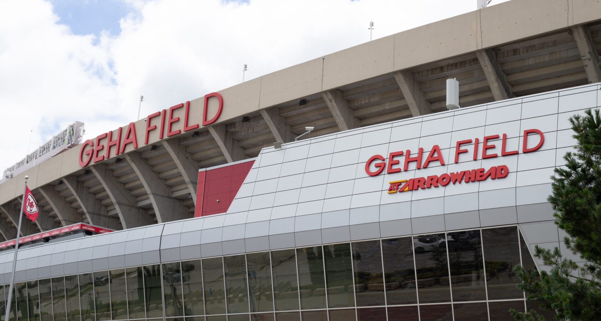 Unified Government approves tax breaks for Chiefs stadium