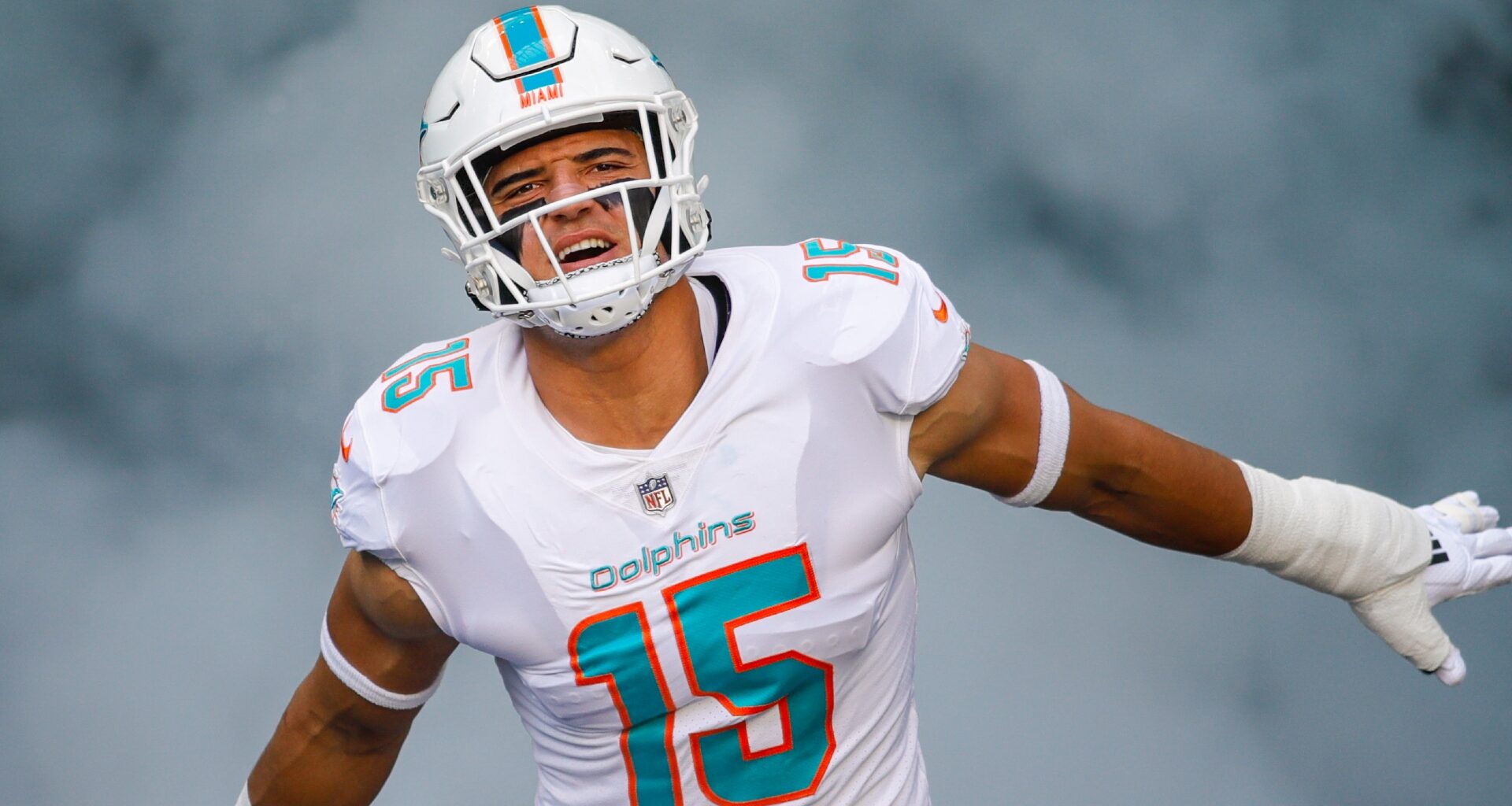 Patriots Predicted To Target Young Former First-Round Edge Rusher