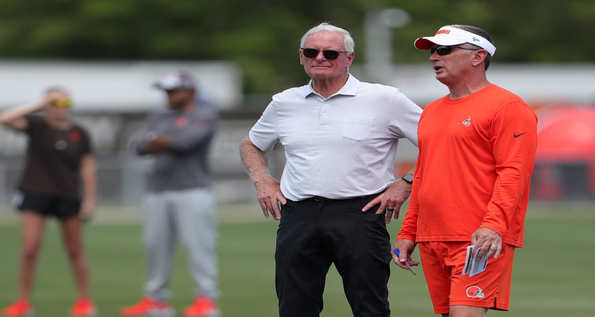 Patriots Writer Loosely Names Former Browns Coach To DC Vacancy