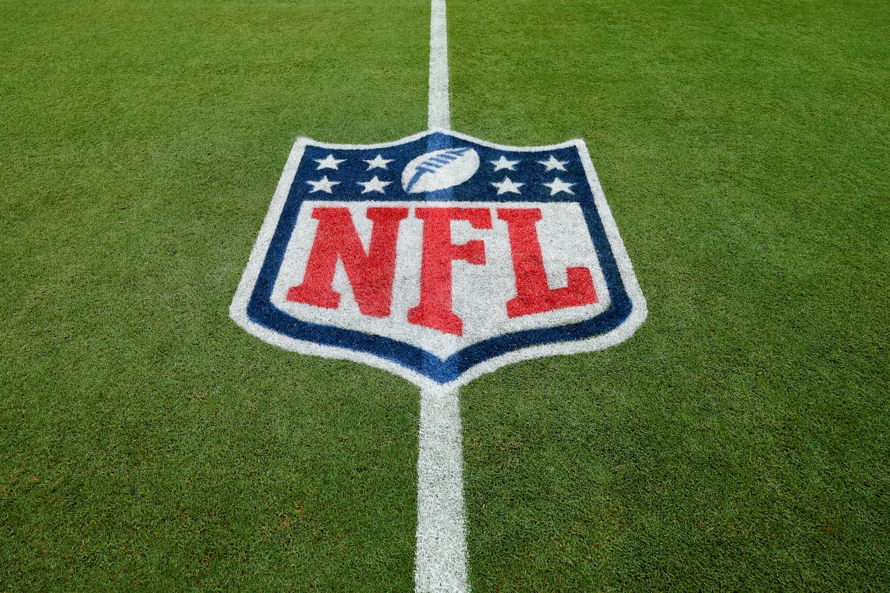 Ex-Eagles coach Cory Undlin could replace former Browns DC Jim Schwartz who quit after team made him ‘visibly upset’