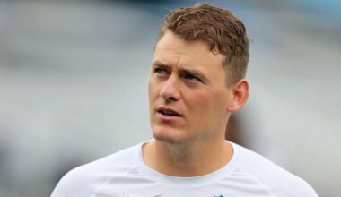 NFL Writer Predicts Trade Sending Ex-Patriots QB To Vikings