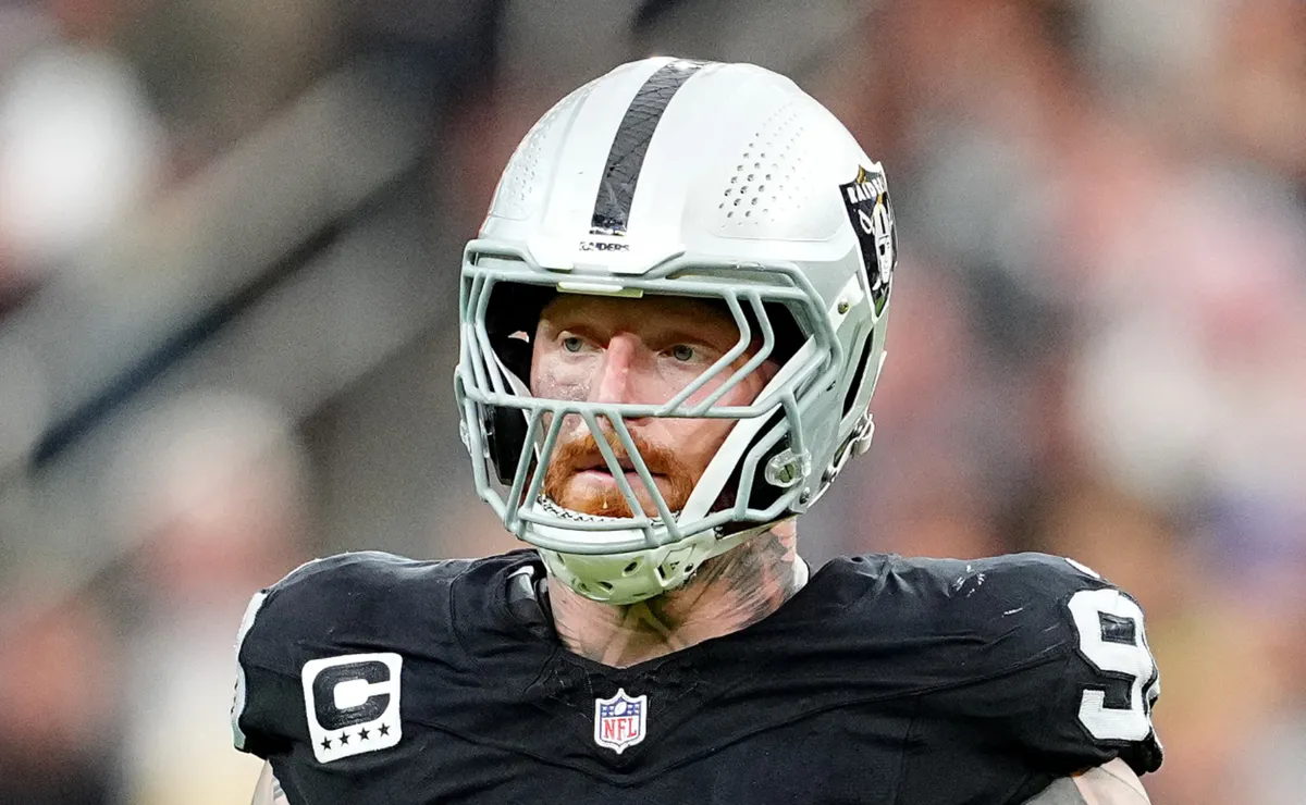 Raiders star Maxx Crosby fuels trade rumors by praising quarterback of potential landing spot