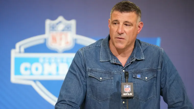 Mike Vrabel Slaps Unheralded Assistant Coach With Surprise Label image