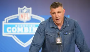 NFL Draft Prospects Praise Patriots' Mike Vrabel In Recent Survey image