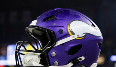 Minnesota Vikings Urged to Make Aggressive Quarterback Change