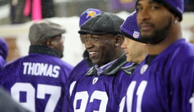 Minnesota Vikings Hall of Famer Warns Team Not to Get Pro Bowl QBs