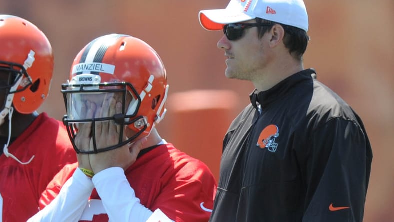 Johnny Manziel and Minnesota Vikings head coach Kevin O'Connell when both were with the Cleveland Browns (2015)