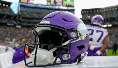 NFL Execs Believe Minnesota Vikings Will Acquire 4x Pro Bowl QB