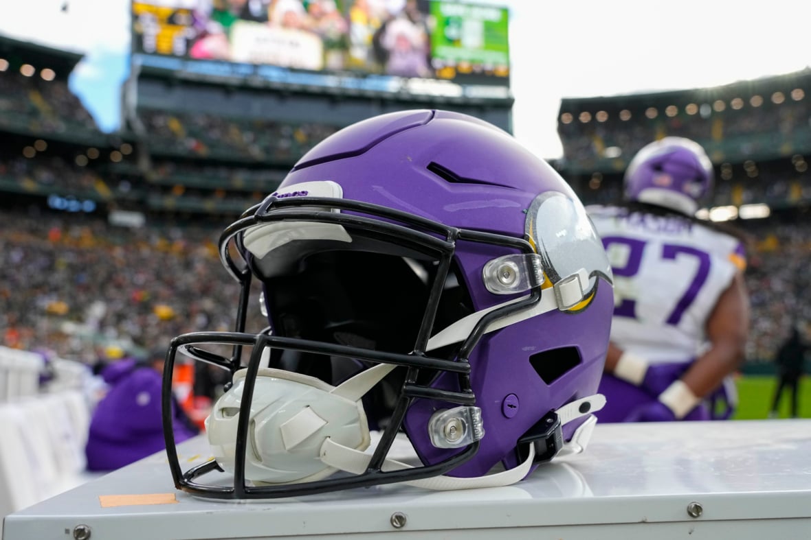 NFL Execs Believe Minnesota Vikings Will Acquire 4x Pro Bowl QB