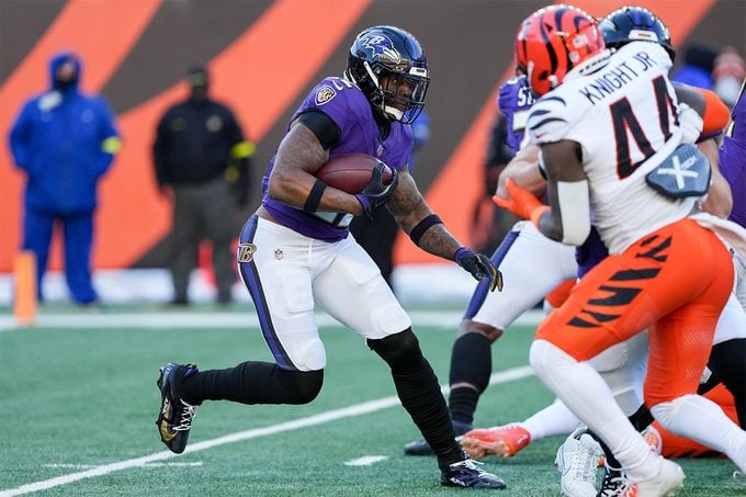 Nfl Star Derrick Henry Gettyimages 2252065498