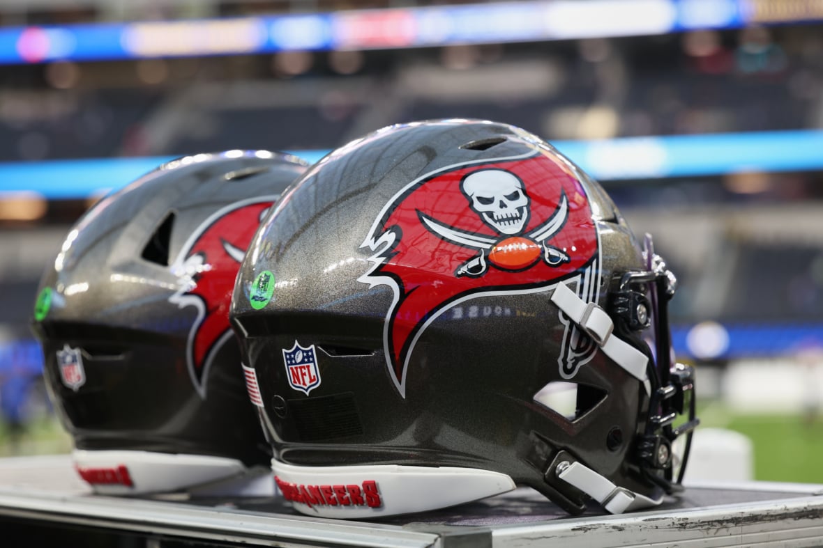 Tampa Bay Buccaneers All-Pro Pondering Retirement