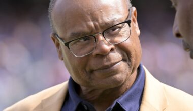 NFL great Mike Singletary wants consistent dominance from 2026 Bears