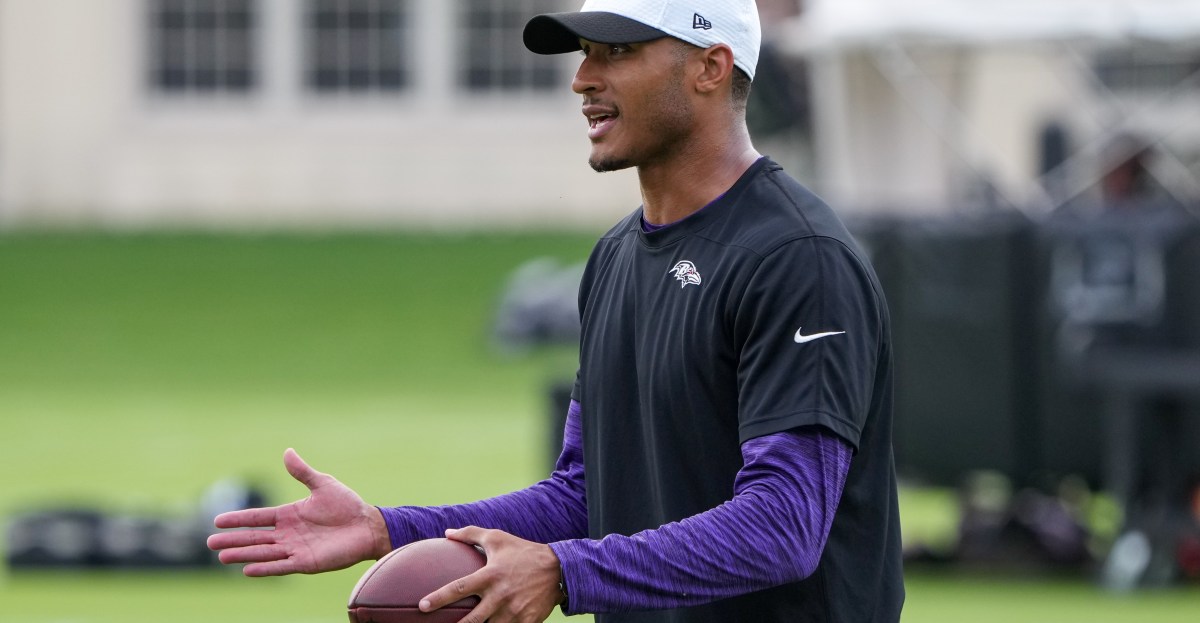 Matt Robinson shows versatility to Las Vegas Raiders secondary